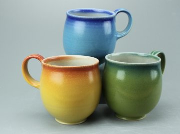 bunte Becher <br>                                                ca 420ml