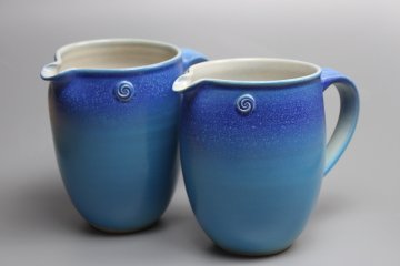 Krüge mittelmeerblau, <br>ca 1,30l